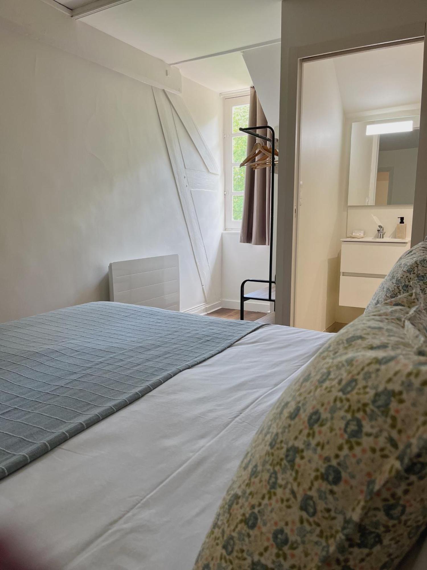 Abbaye De Blanchelande Bed & Breakfast Neufmesnil Room photo
