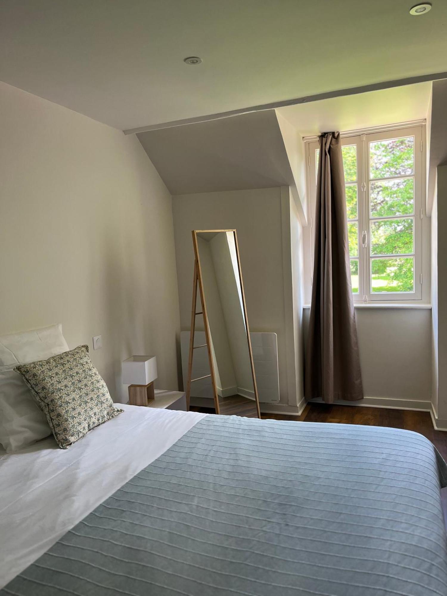Abbaye De Blanchelande Bed & Breakfast Neufmesnil Room photo
